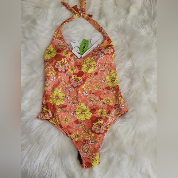 Sanctuary Reversible Printed Halter Swimsuit NWT - Size Large - Picture 5 of 10